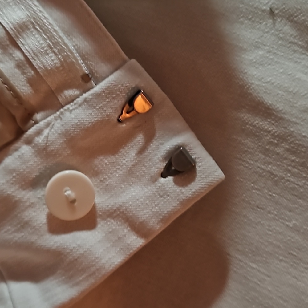 Express White Capris - image 3